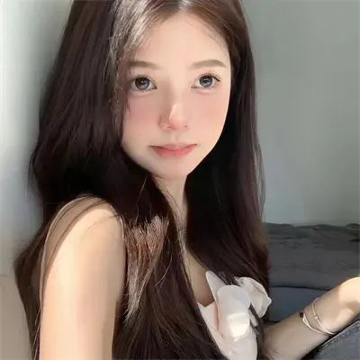 俏丽佳人